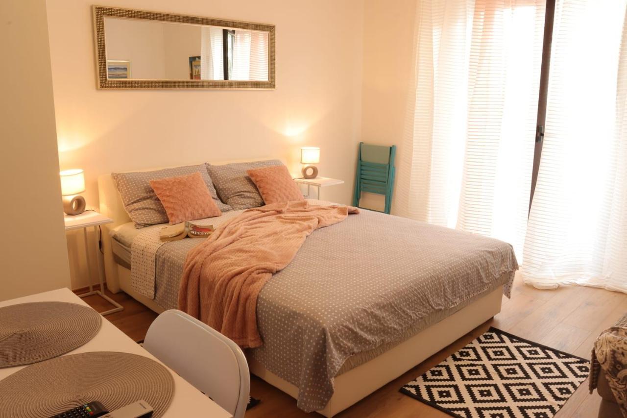 Cozy Apartments Danica Novalja - Ground Floor Buitenkant foto