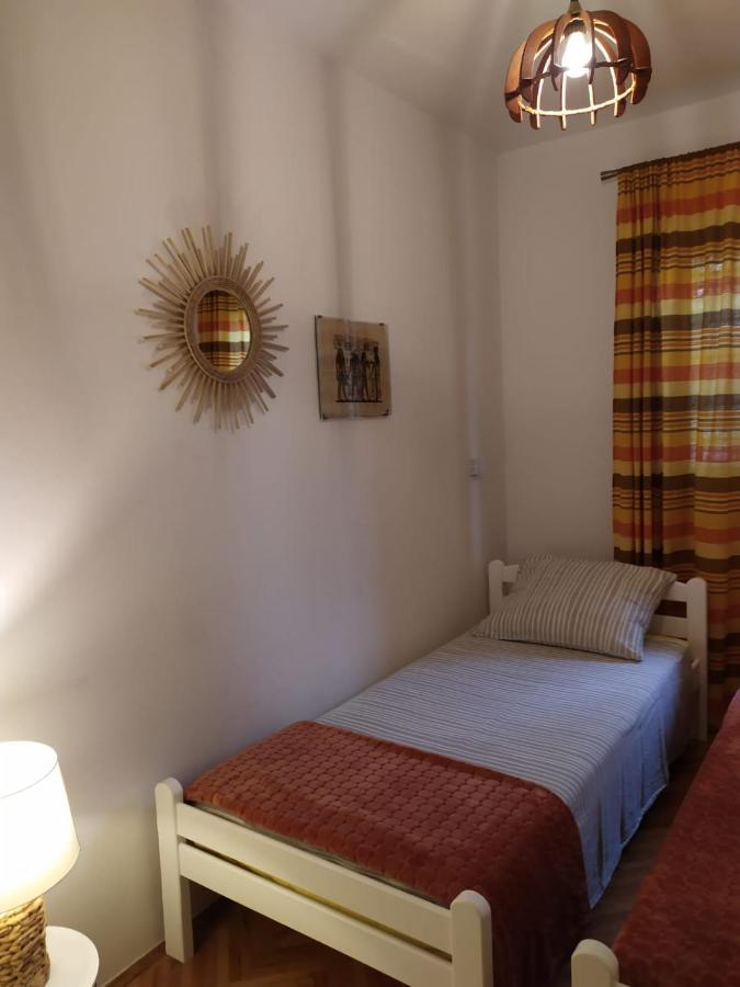 Cozy Apartments Danica Novalja - Ground Floor Buitenkant foto